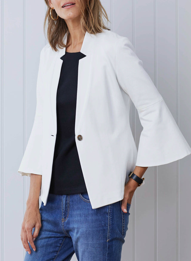 Juliette Blazer